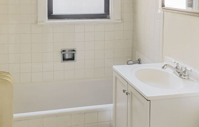 1 bed, 1 bath, 560 sqft, $1,895, Unit 516-109