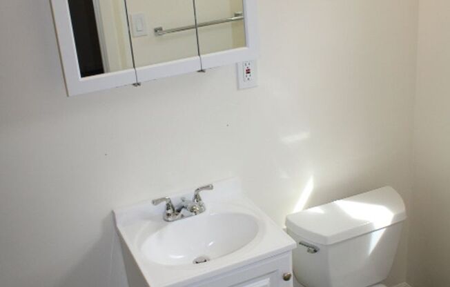 Studio, 1 bath, 312 sqft, $1,200, Unit 2033A