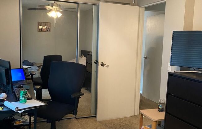 2 beds, 1 bath, 840 sqft, $1,595, Unit 301 BR