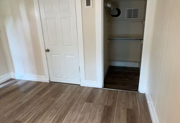 1 bed, 1 bath, 550 sqft, $525