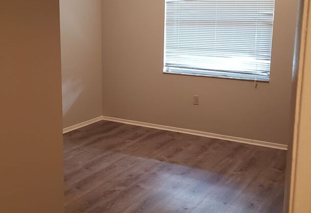 2 beds, 1 bath, $1,450