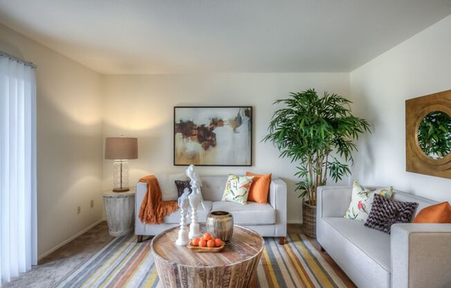 2 beds, 1 bath, 800 sqft, $1,700, Unit #305A