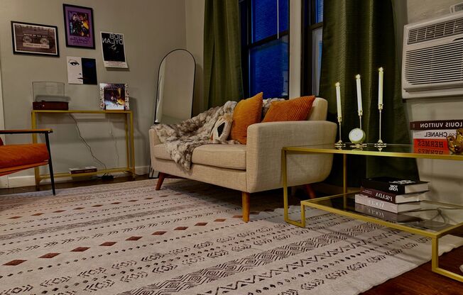 Studio, 1 bath, 500 sqft, $1,075, Unit Unit 206