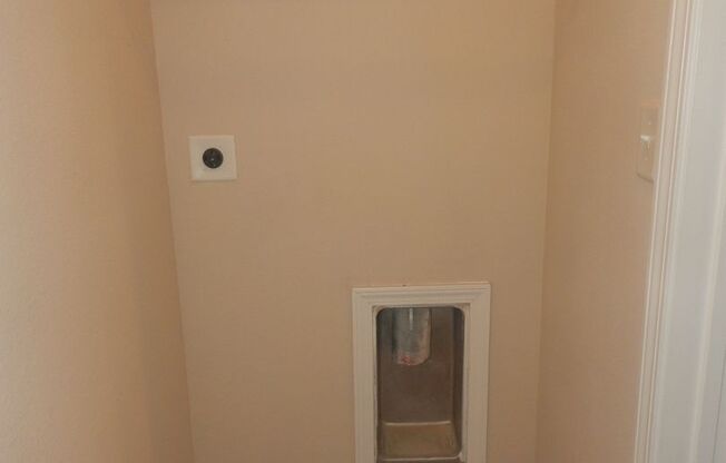 2 beds, 2 baths, 985 sqft, $1,305, Unit 1204