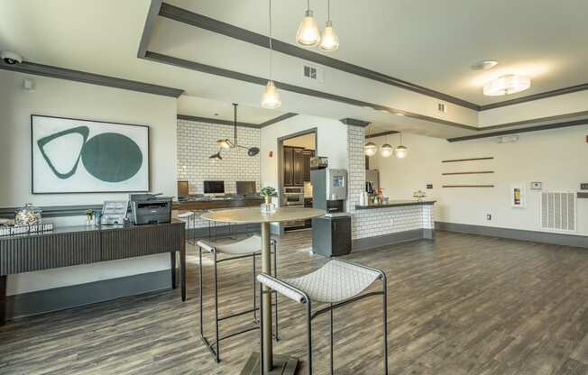 Luxury clubhouse at Amberleigh Ridge with Cyber Cafe and complimentary Starbucks coffee