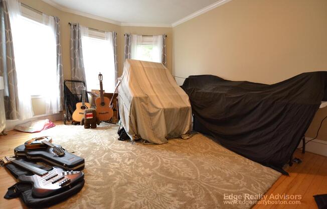 6 PRESENTATION RD
