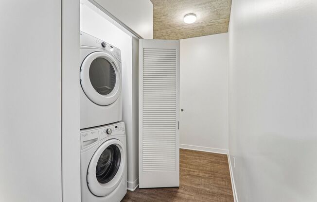 2 beds, 2 baths, 1,420 sqft, $4,500, Unit 301