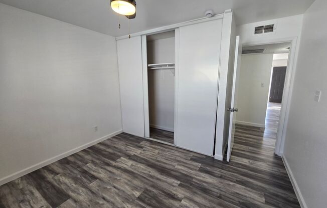 2 beds, 1 bath, 800 sqft, $1,200, Unit #4