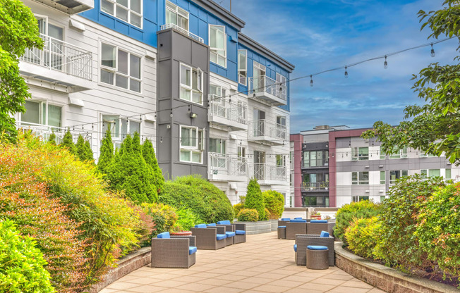 Dexter Lake Union Coutyard at Dexter Lake Union, Seattle, WA