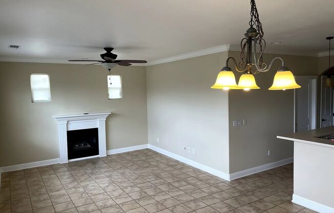 MOVE IN SPECIAL $500 OFF FIRST MONTHS RENT