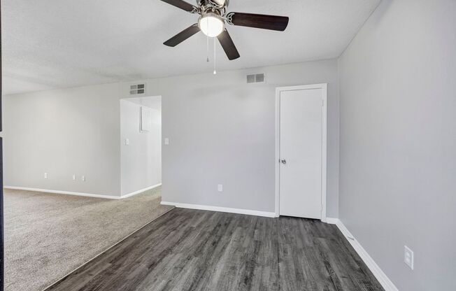 2 beds, 2 baths, 946 sqft, $1,190, Unit 807G