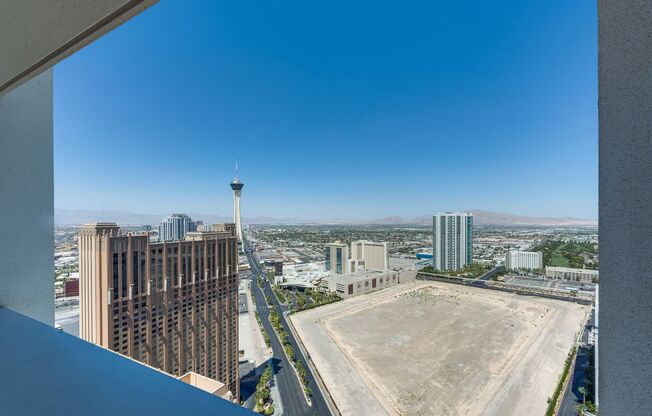 2 beds, 2 baths, $2,800, Unit # 3706