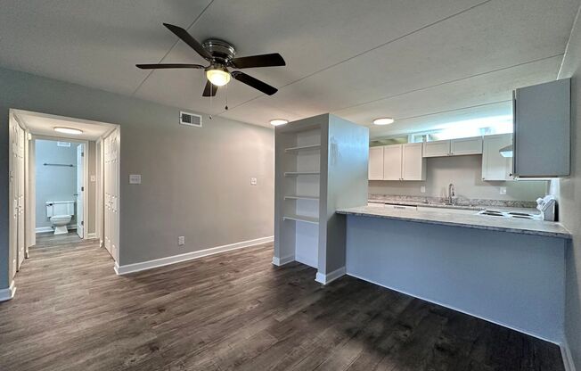 2 beds, 1 bath, 980 sqft, $1,493, Unit 155H