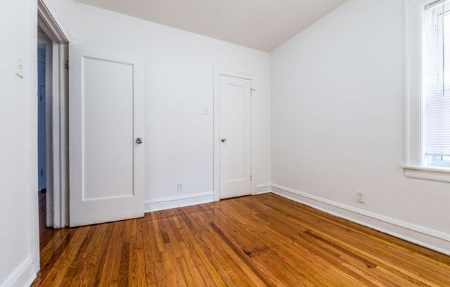 7801 S Yates