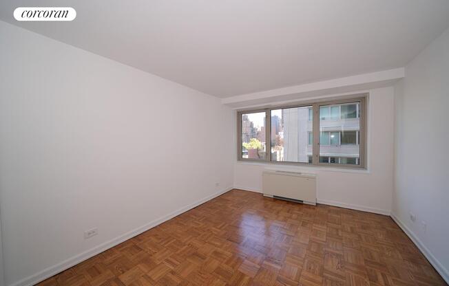3 beds, 2 baths, $10,000, Unit 7V