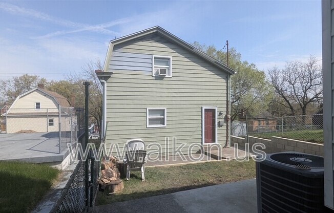 651 Bigelow Street, Rear
