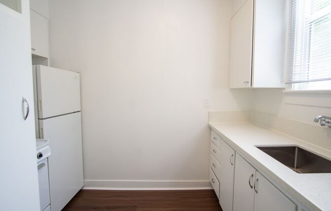 1 bed, 1 bath, $1,275, Unit 04