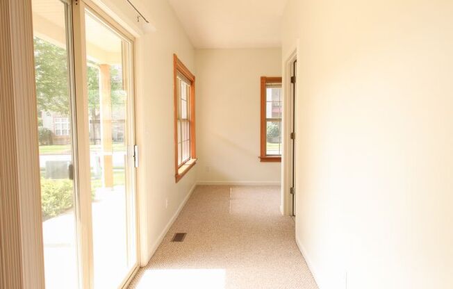 2 beds, 2 baths, 1,850 sqft, $2,285