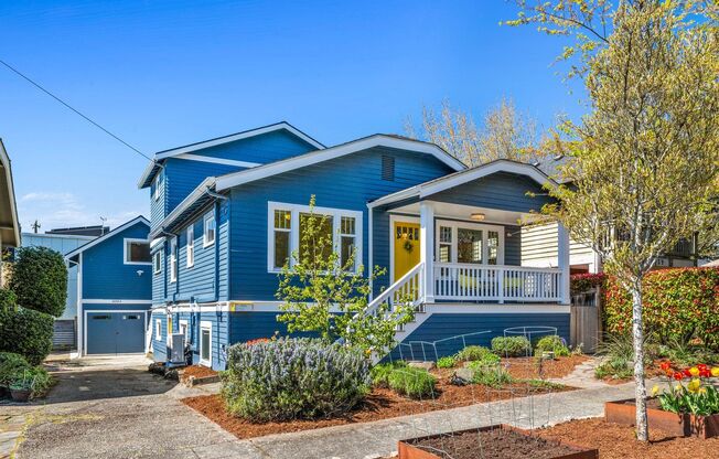 5bd/2.75ba Seattle Home
