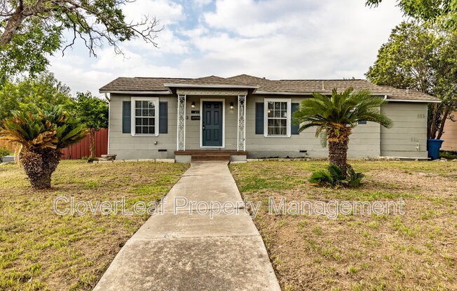 402 W WILDWOOD DR