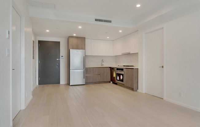 2286 CROPSEY AVE