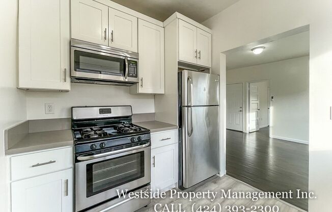 1260 W 39th St