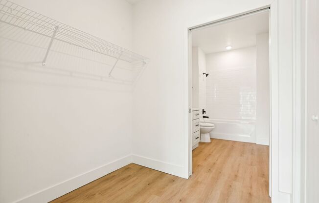 1 bed, 1 bath, 679 sqft, $1,595, Unit 301
