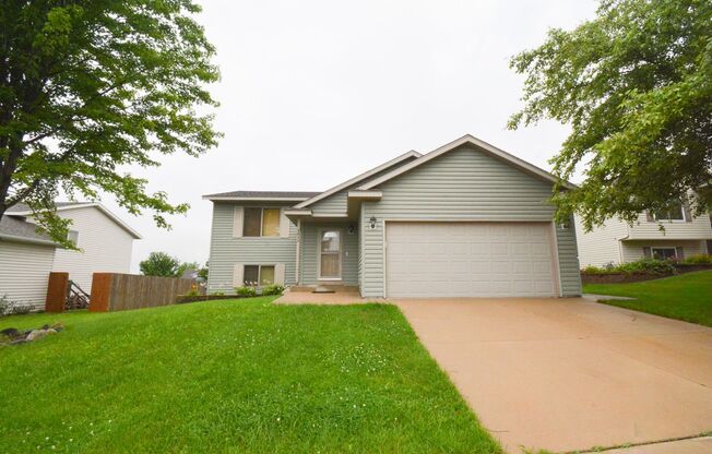 Move-In Ready4 BR with Large Yard!