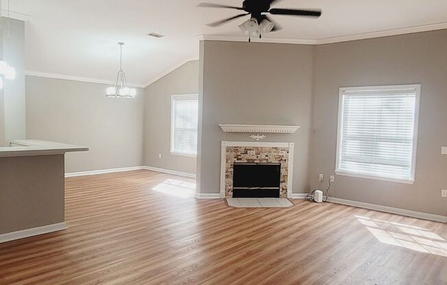 GORGEOUS NE 3/2 w/ Garage, Spa Tub, Deck, Stainless Steel Appliances, & Deck. Avail NOW for $2350/month!