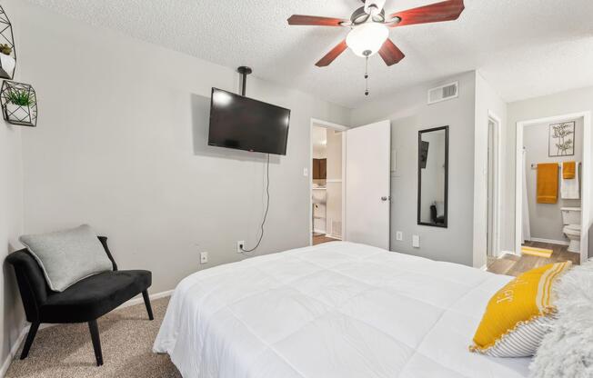 1 bed, 1 bath, 650 sqft, $1,099