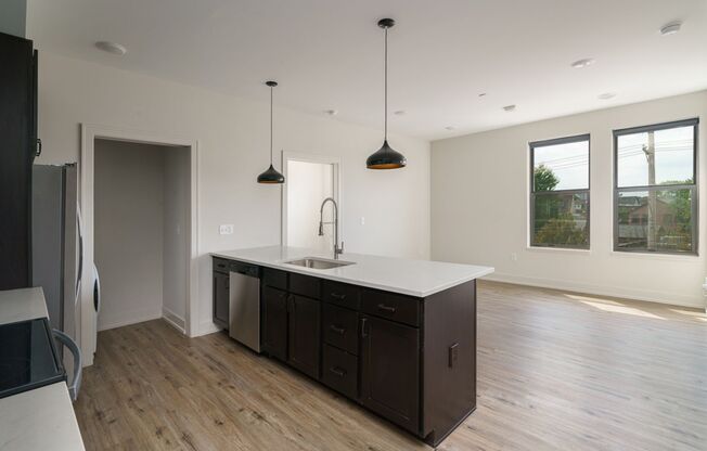 2 beds, 2 baths, 785 sqft, $1,850, Unit 1050 N 4th St. Apt. 312