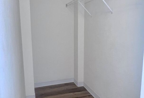 Studio, 1 bath, 320 sqft, $800, Unit # 516