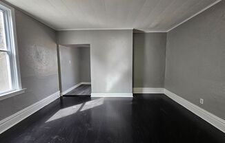 Newl updated 2 bedroom 1 bath located in Carrick!