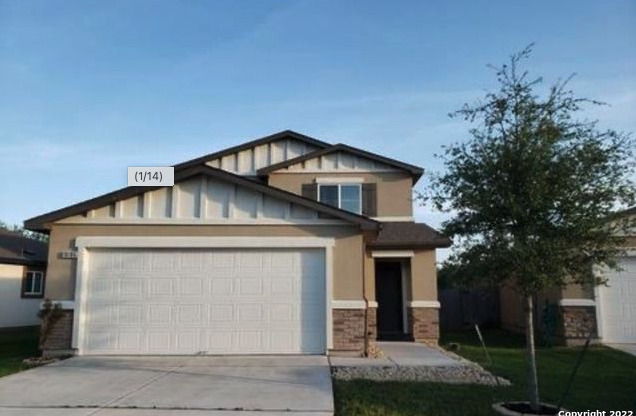 10106 RELIC OAKS