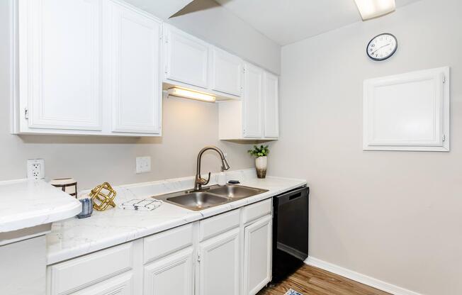 1 bed, 1 bath, 575 sqft, $1,034