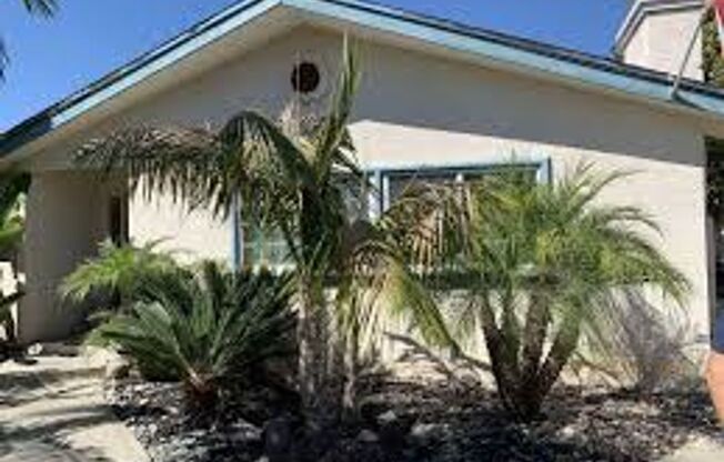 BEAUTIFUL 3BD, 2 BA HOUSE AVAILALE IN CARLSBAD!!!
