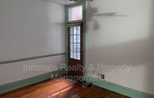 4416 LOCUST AVE