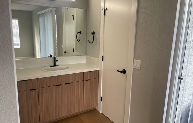 2 beds, 2 baths, 1,013 sqft, $3,510, Unit C-229