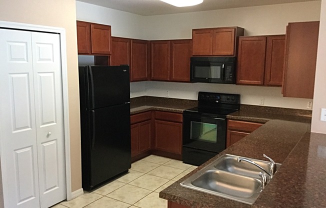 3 beds, 2 baths, $1,865