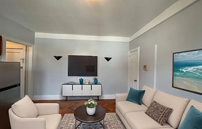 930-Berkeley Manor, LLC