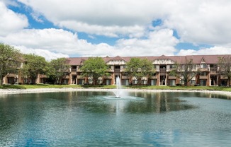 Community Lake with Fountain Views at Scarborough Lake Apartments, Indy, 46254