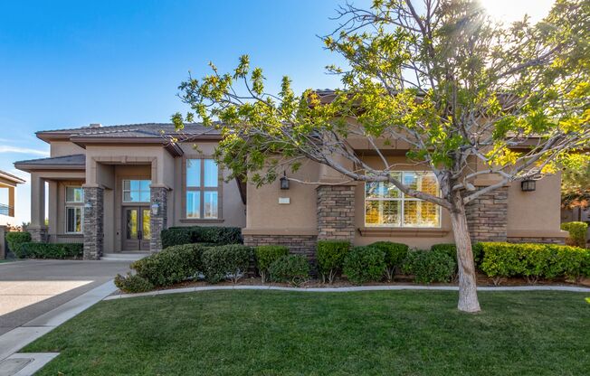 BEAUTIFUL QUEENSRIDGE HIGHLY UPGRADED HOME BY CHRISTOPHER HOMES