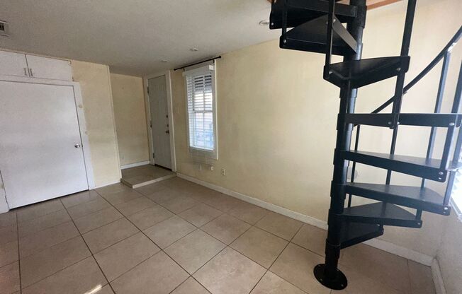 1 bed, 1 bath, $1,295