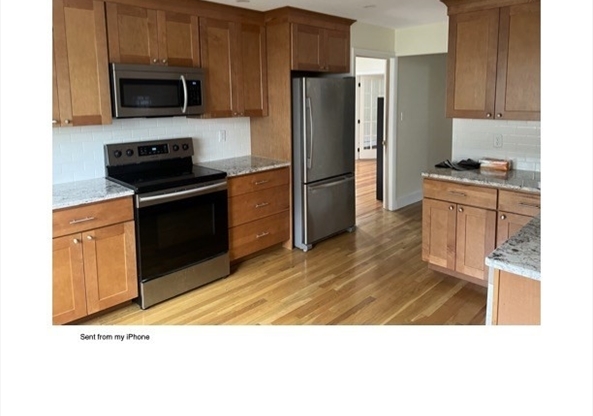 3 beds, 1 bath, 999 sqft, $3,000, Unit 2