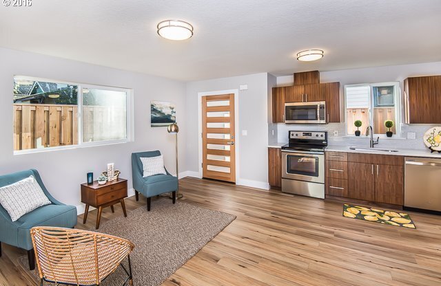 SHOWING 6/7 - MODERN ADU with YARD in LEED CERTIFIED HOME
