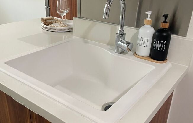 Studio, 1 bath, 326 sqft, $1,595, Unit 26-Bedroom3