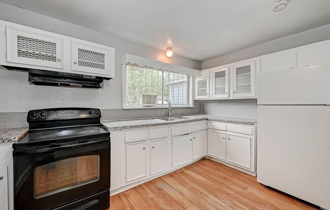 Affordable spacious 4BD/2BA single-family house!