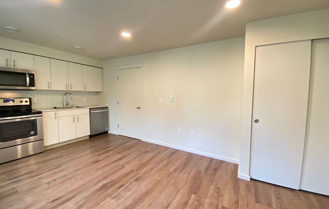 Studio, 1 bath, 175 sqft, $1,895, Unit 209-MFTE
