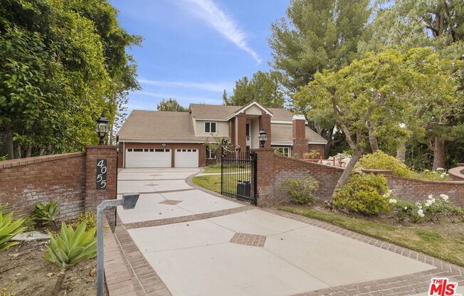 5 beds, 6 baths, 5,290 sqft, $12,000