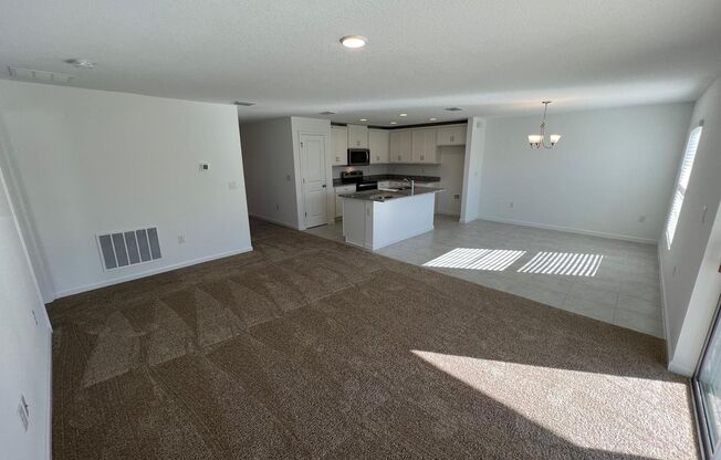 Beautiful 3 Bedroom/2 Bathroom Home in Haines City